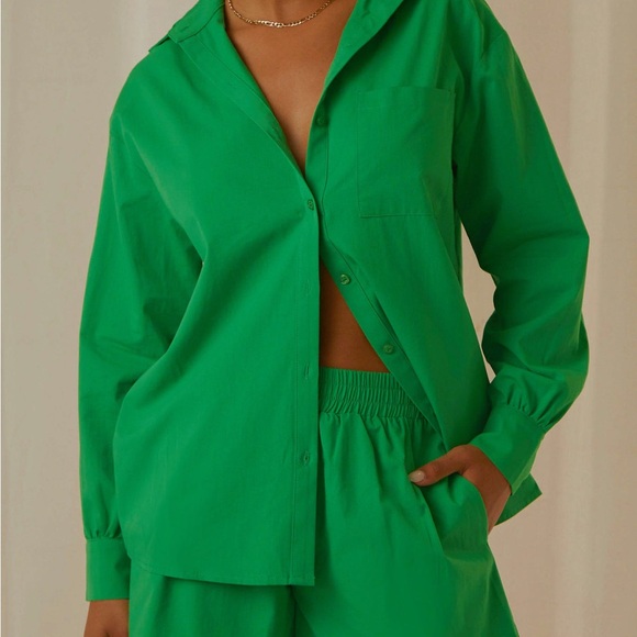 2pc Kelly green Shirt and shorts set - Picture 2 of 4